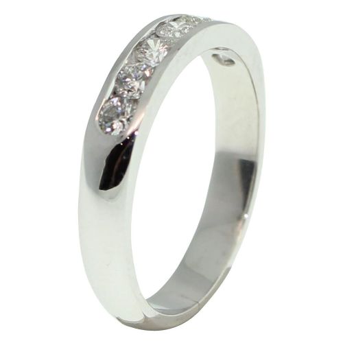 18CT WHITE GOLD, HANDMADE ROUND BRILLIANT 0.50CT DIAMOND RING